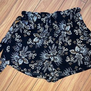 Waisted Belt shorts elastic size L floral print